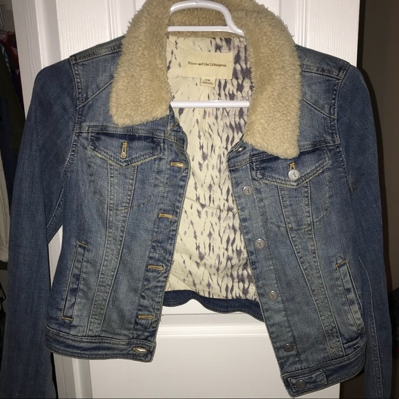 Anthropologie Jackets & Blazers - Levi’s Sherpa denim jacket from Anthropologie